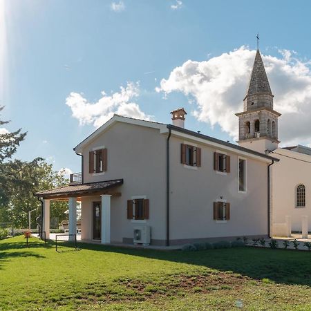 Villa Atop The Village With Stunning View Vižinada Екстериор снимка